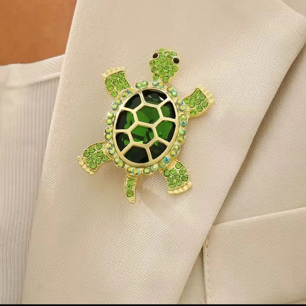 Turtle Crystal Green Brooch